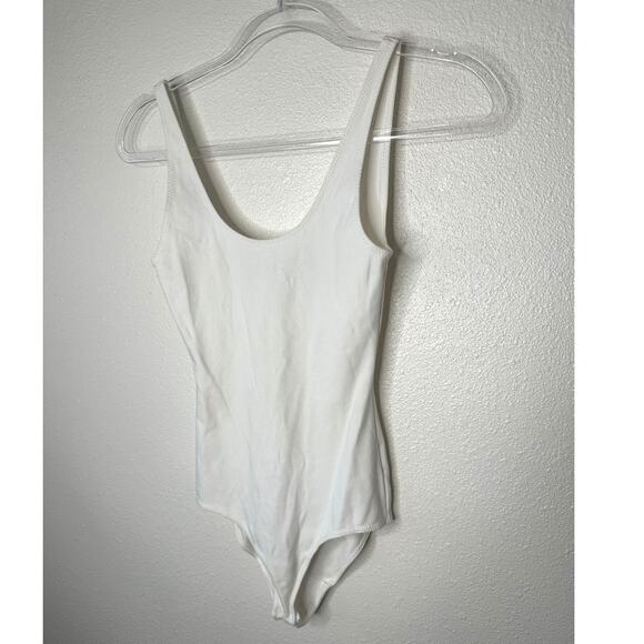 Wilfred Free White U-Neck Bodysuit XS Aritzia Minimalist Thin Stretch - Picture 3 of 12
